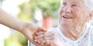 پرستاری در منزل و مراقبت از سالمند